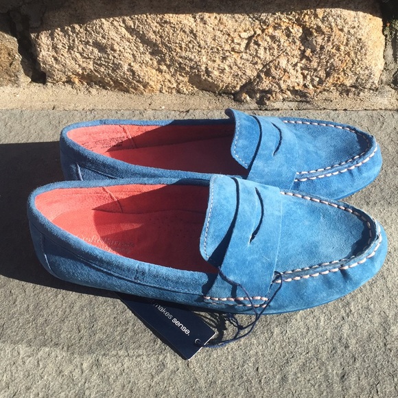 croft & barrow Shoes - NWT Croft & Barrow Blue Suede Shoes Size 6 *
